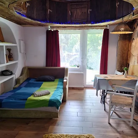 Hostel Szalupa Airport *