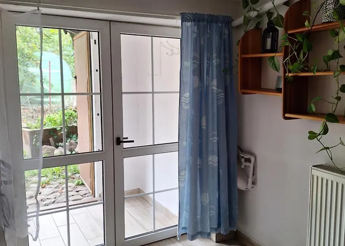 Szalupa Airport Hostel Zakroczym