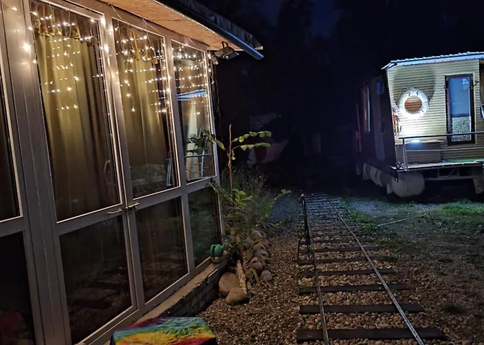 Hostel Szalupa Airport Zakroczym