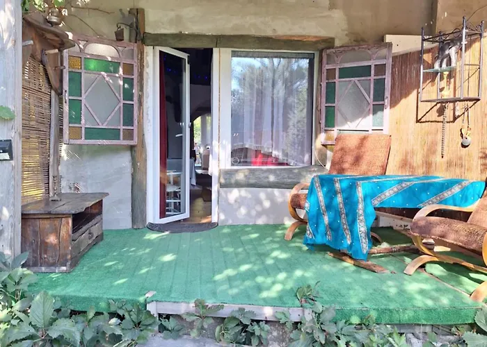 Szalupa Airport Hostel Zakroczym