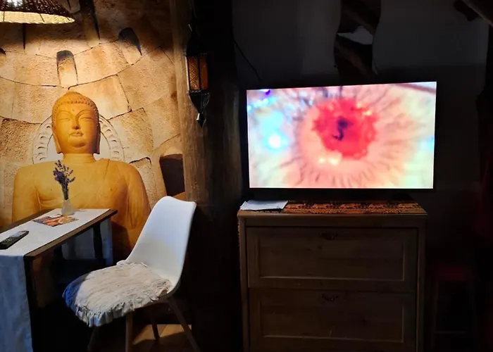 Szalupa Airport Hostel Zakroczym