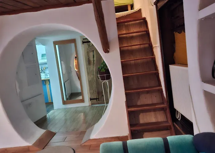 Hostel Szalupa Airport *